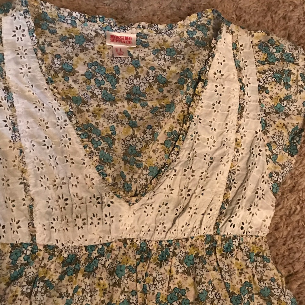 Mossimo supply co. Floral lace blouse